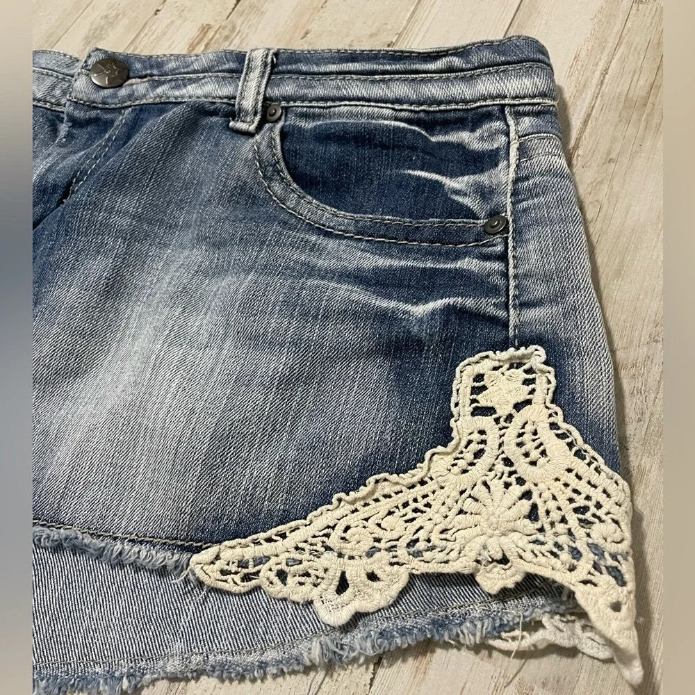 Y2K‎ Style Vanilla Star Size 15 Short Crochet Trim
